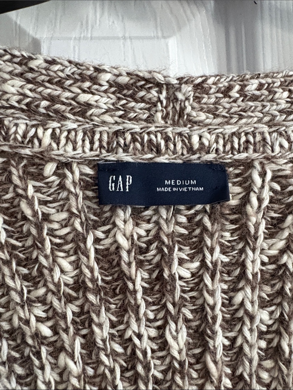 Gap Women's Marled Cream Taupe V-Neck Chunky Fall Knit Sweater cropped Cardigan - Picture 2 of 6